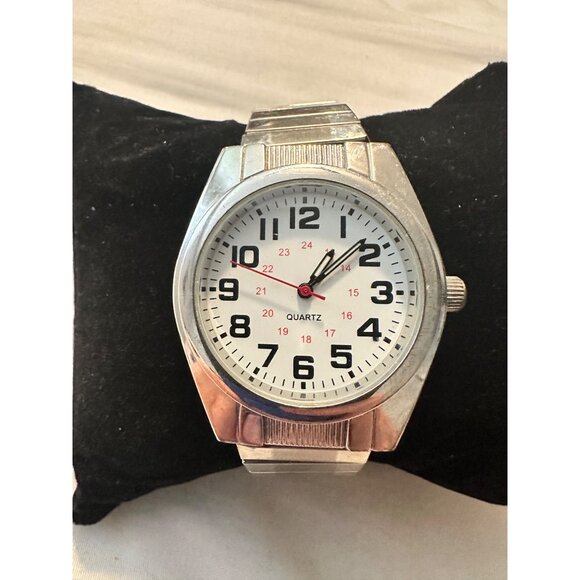 Quartz Silver-Tone‎ Mens Watch With Black Numerals On White Dial FMD J0119 IF281 - Picture 2 of 7